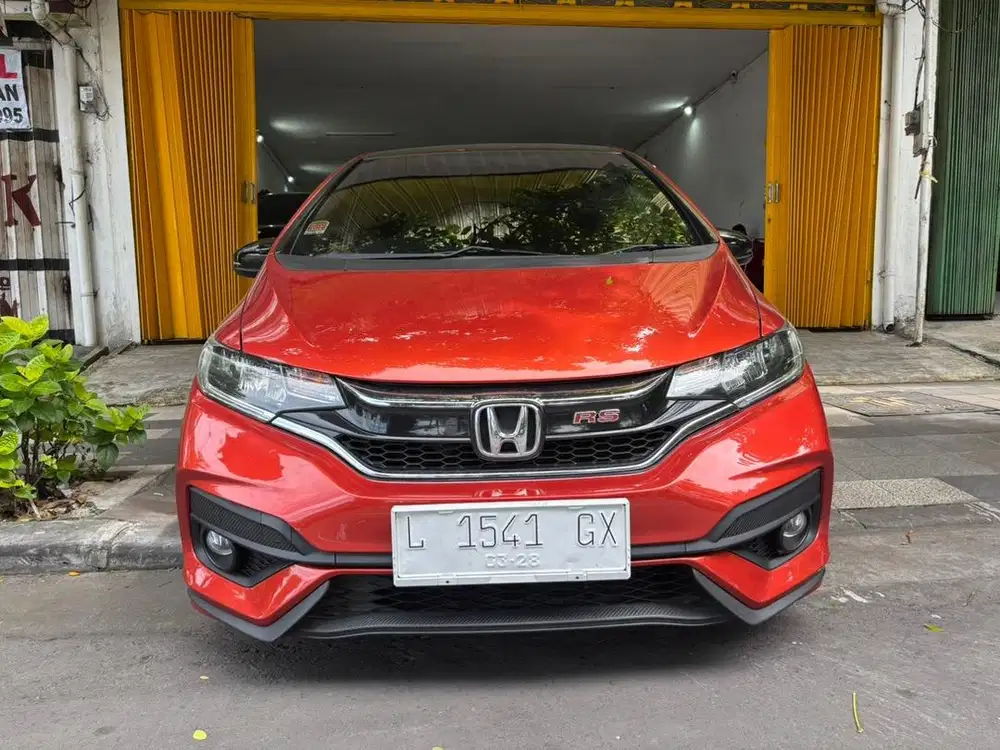 RECORD LOW KM60rb - HONDA JAZZ 1.5RS GK5 CVT BLACK TOP EDITION 2017 AT