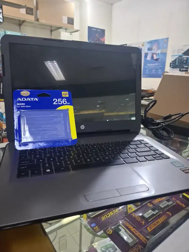 Di jual laptop merk hp