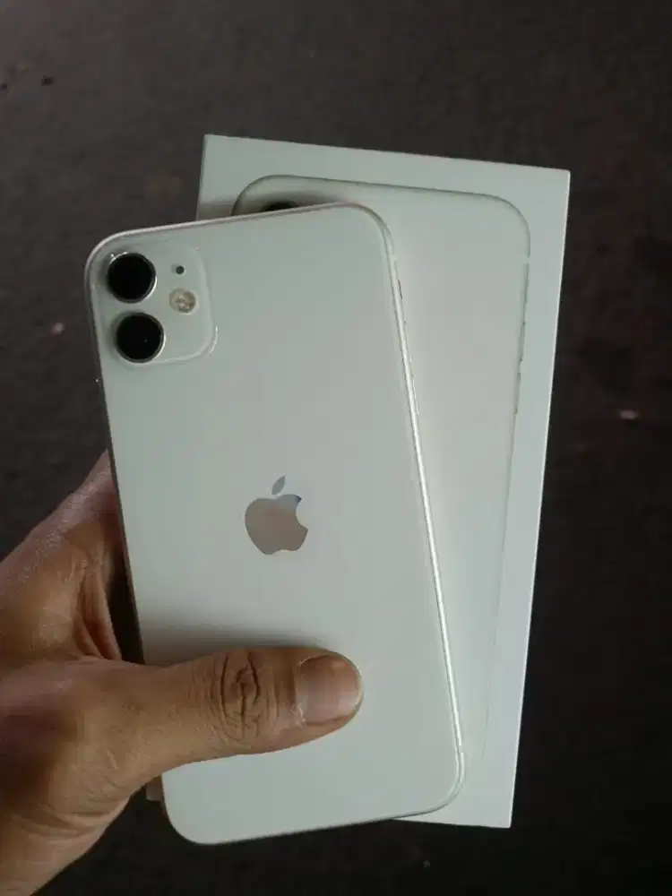 Jual iPhone 11 iBox 64GB fullset
