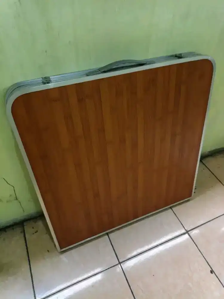 meja lipat merk Goto