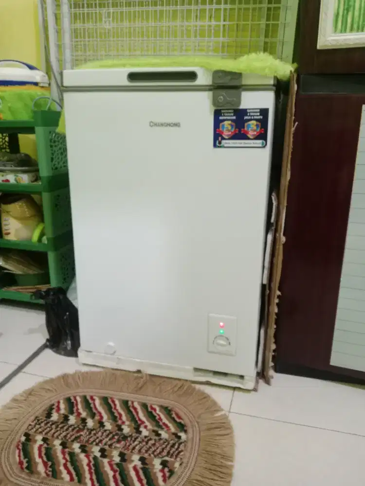 Frizer kulkas ukuran sedang