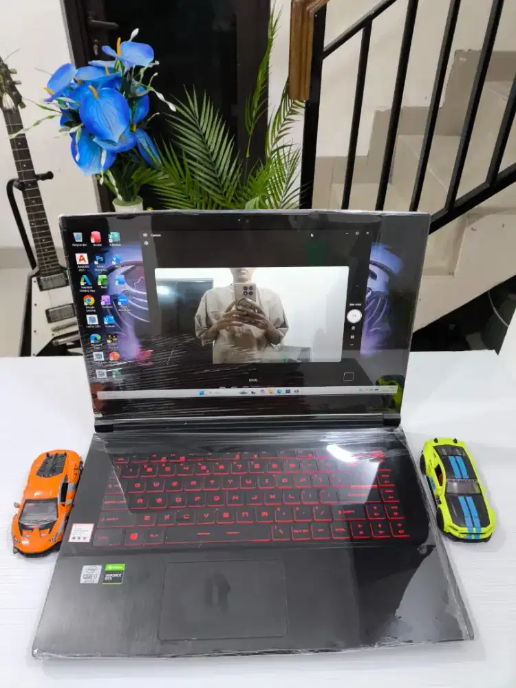 MSI GF63 EVOLVE THIN [GEN 10] RAM 8GB SSD 512GB DUAL VGA Nvidia GTX