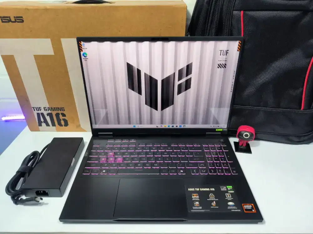 ASUS TUF GAMING A16 FA608UP RYZEN 9 270 RAM 32GB 1TB RTX5070 8GB GDDR7