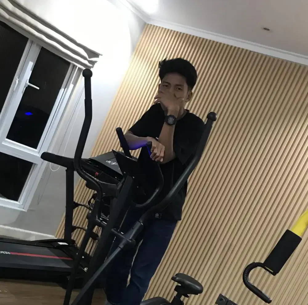 mencari pekerjaan di bidang toko/kuliner dll.