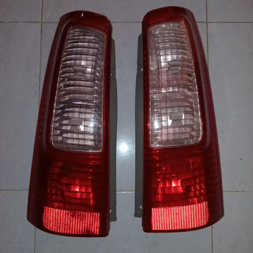 Stoplamp avanza xenia