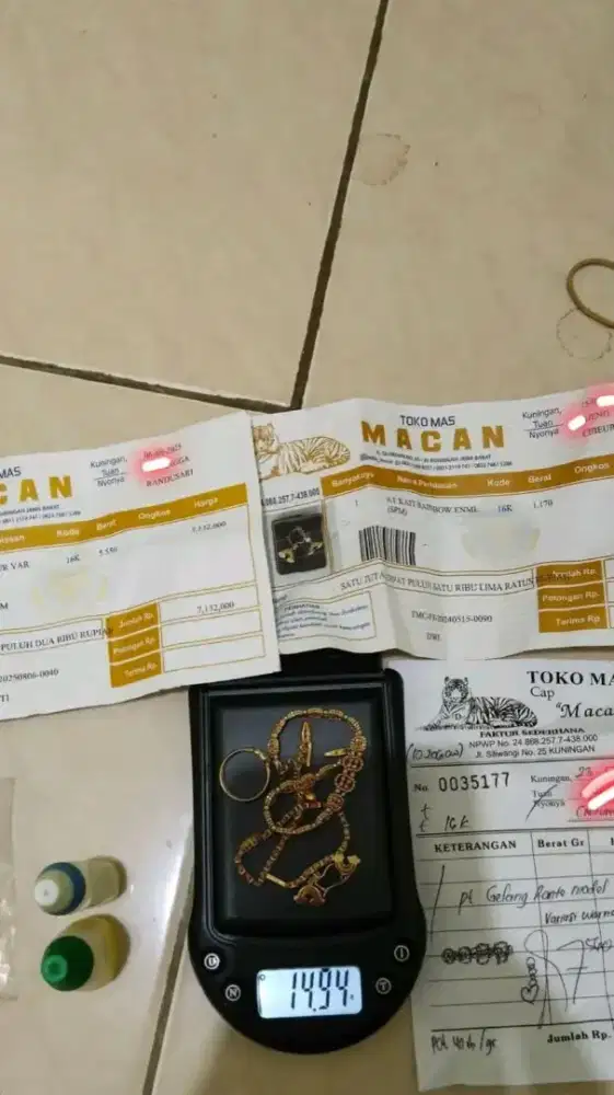 Jual beli emas dan berlian