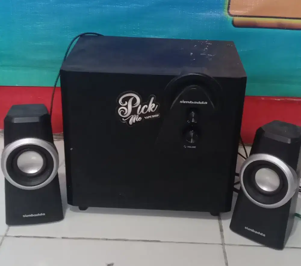 Speaker simbadda cst2200n