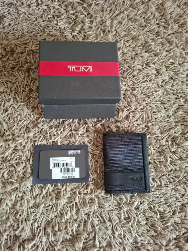 Card holder wallet / dompet merk tumi original.. camo edition..fullset