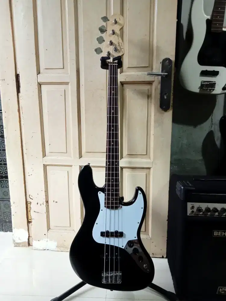 Squier jazz Bass aftinyti China