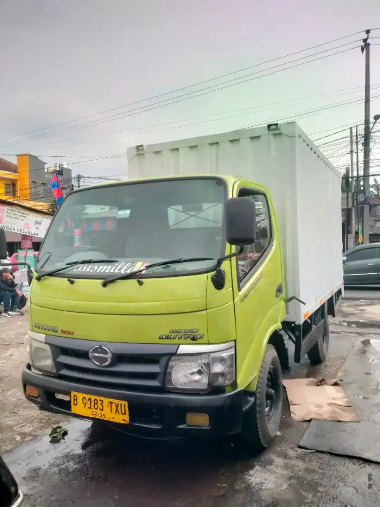 Hino Dutro 110SD Engkel Box Besi