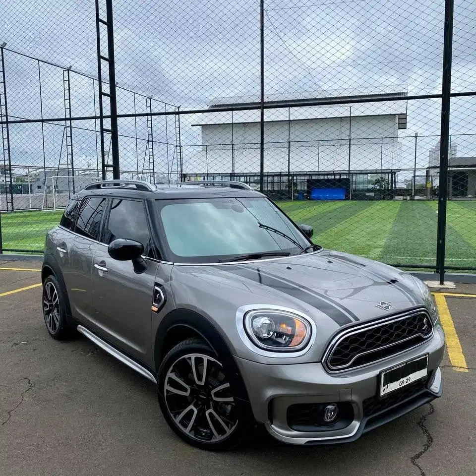 [ Nik 20 ] Mini Cooper Countryman S 2.0 L 2020 Grey on Black