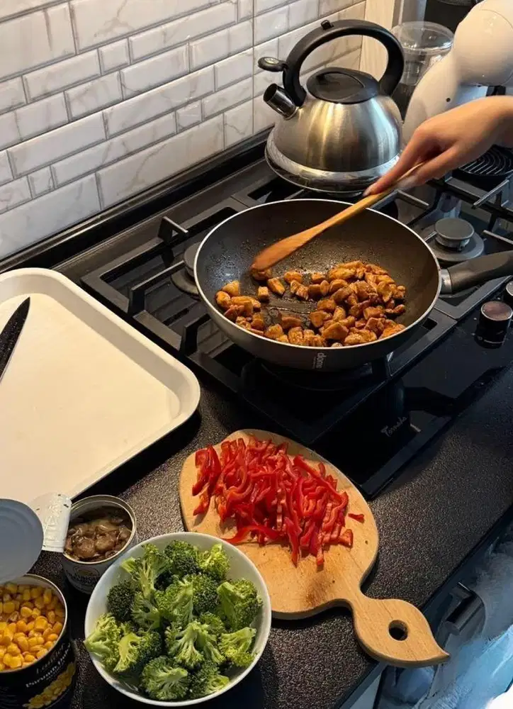 ART - WANITA MEMASAK BOGOR