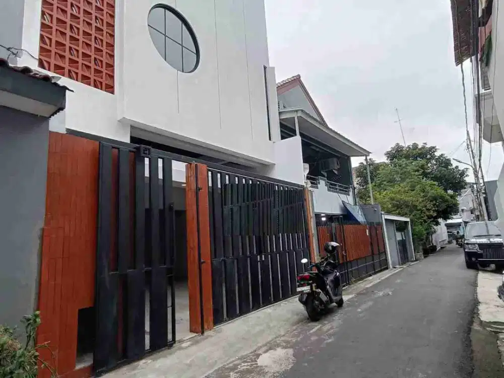 Ruko Baru Siap Huni di Jual di Sawah Besar Jakarta Pusat Area komersial Strategis