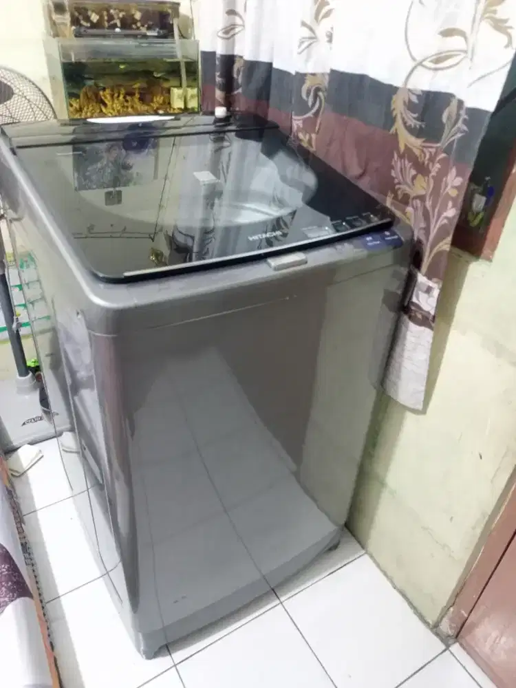 Mesin cuci Hitachi 16kg