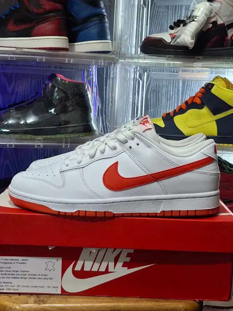 DUNK LOW PICANTE RED SIZE 44.5 BNIB ORIGINAL