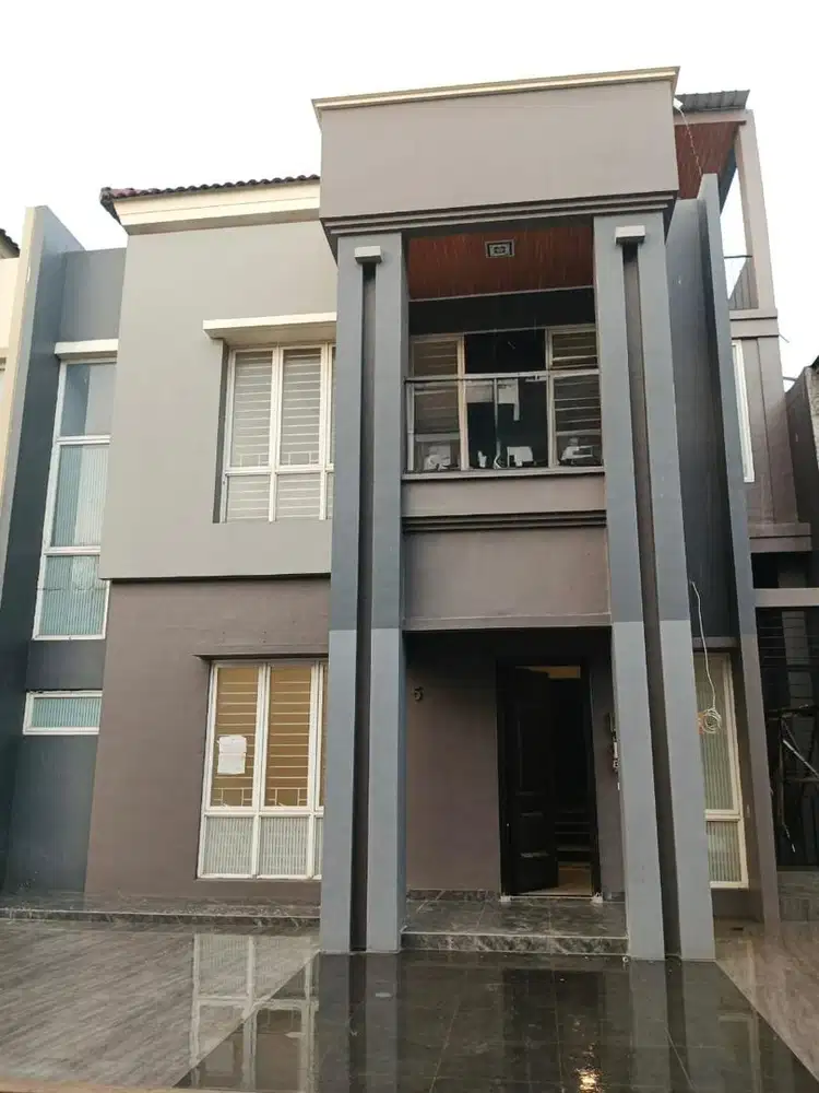Di Jual Rumah Baru 2 lantai