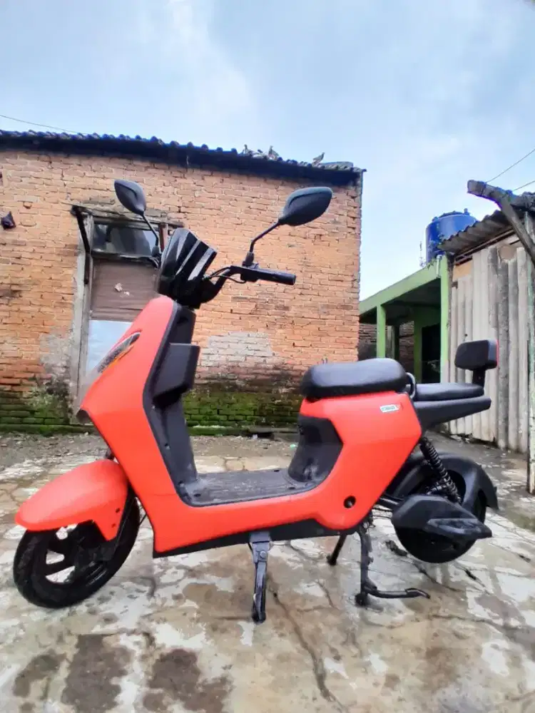 D60 mulus jarang di pakai km rendah