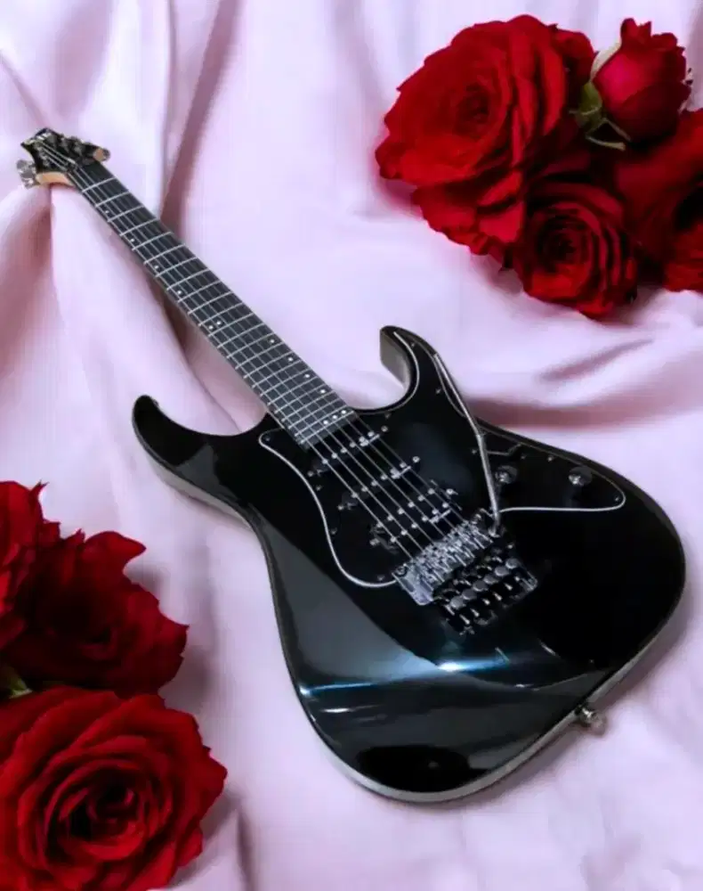 Schecter Banshee 6 FR SGR black gloss mint condition