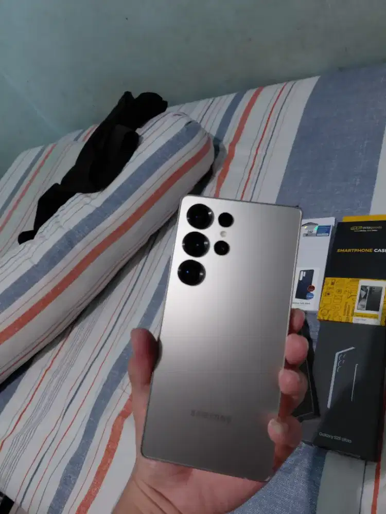 Samsung Galaxy S25 Ultra Titanium Gray 12/256 Like New