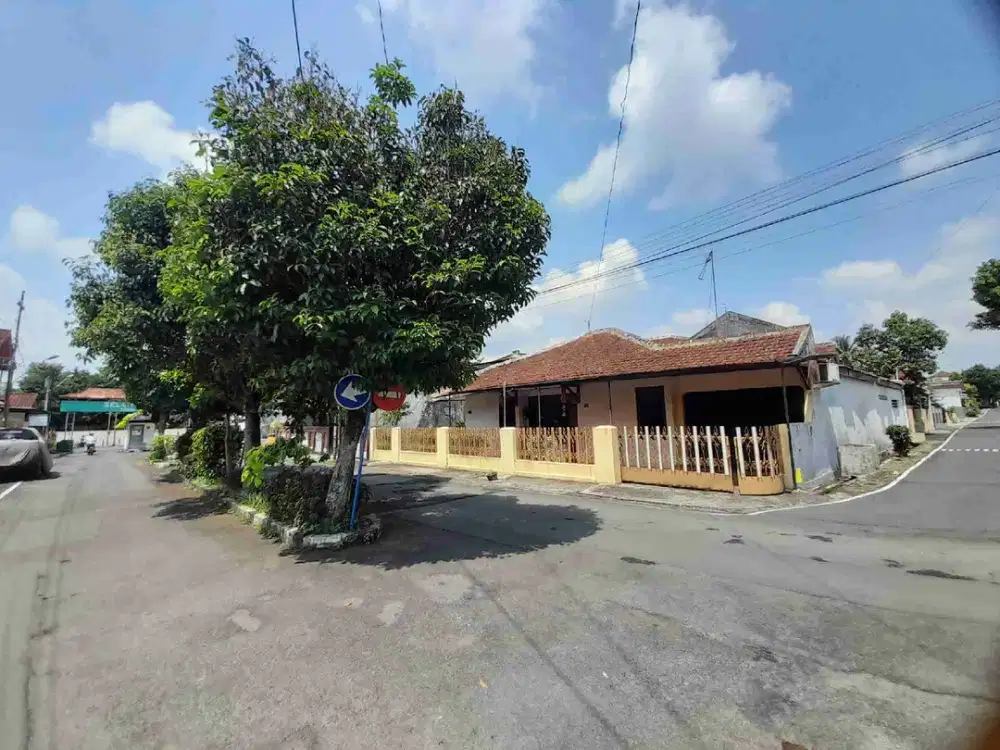 Dijual Rumah Hook Purwosari Strategis Dekat Pasar Cerme