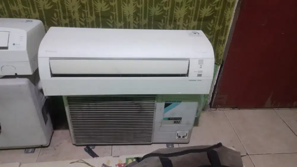 Daikin inverter 1/2 pk ful ory bukan serpisan bergaransi