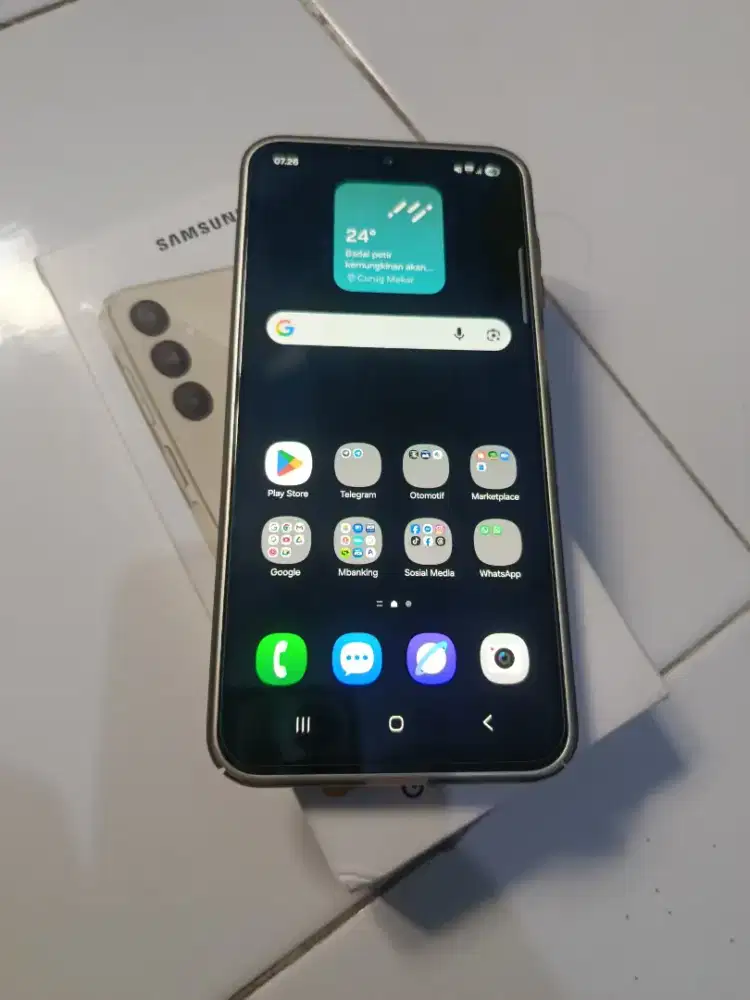 Samsung A16 5G, Like New 8/256GB FULLSET