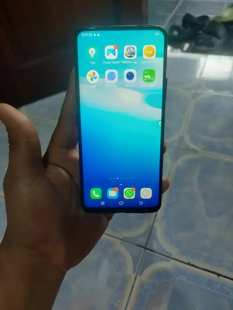 Vivo 15 6/64 hp aja