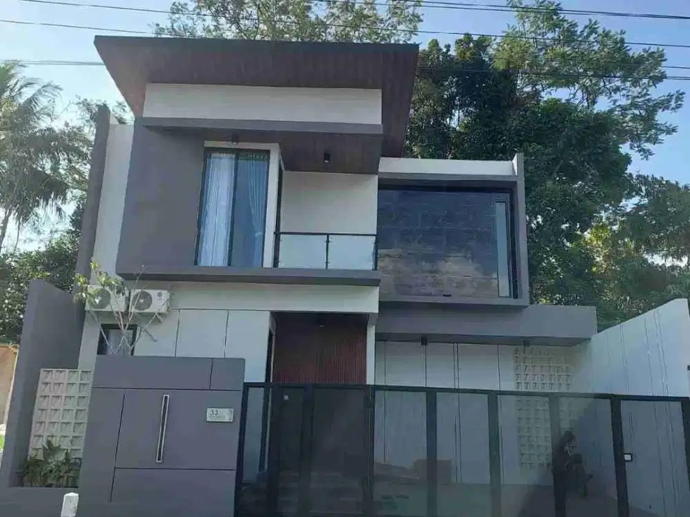 RUMAH MEWAH 2 LANTAI KEKINIAN FULLY FURNISHED DI JALAN KAPTEN HARYADI NGAGLIK SLEMAN