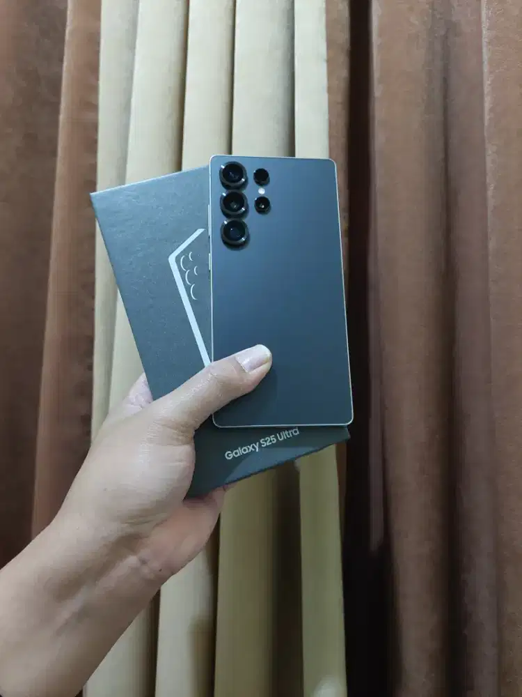 Samsung S25 Ultra 16/512 (Like New)