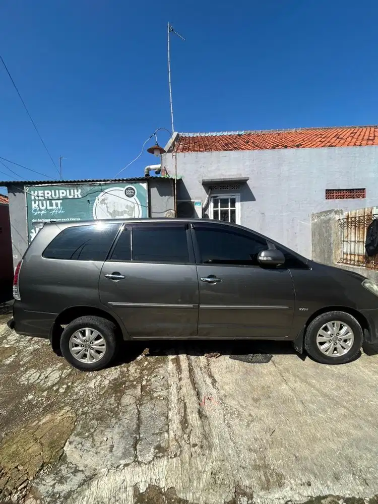 Innova V 2.0 2009 Matic,avanza,ayla