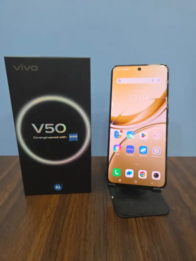 Second vivo v50 12/256gb box only