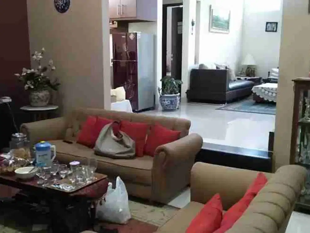 Rumah Nyaman dan Asri di Sayap BKR Buahbatu dekat ke Pusat Kota