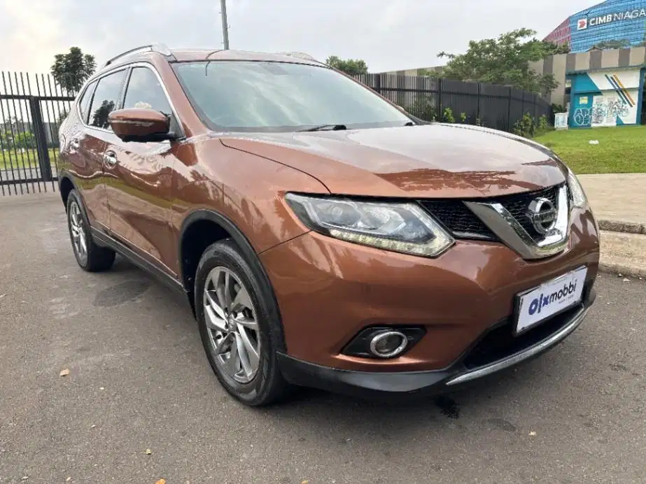 DP RENDAH Nissan X-Trail 2.5 Bensin-AT 2015 UBL