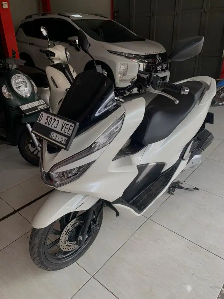 Honda Pcx 150 Cbs 2019 Putih Terawat