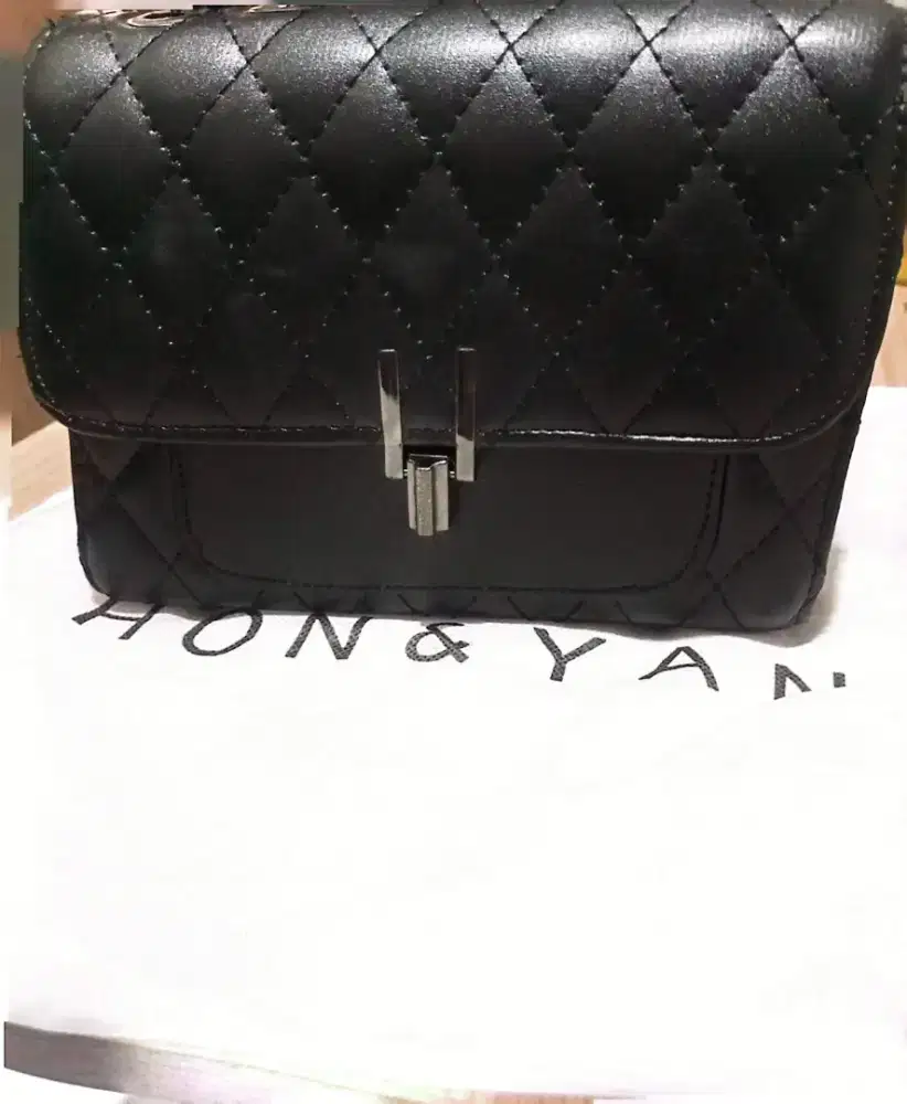 Tas Slempang / Tas Kecil