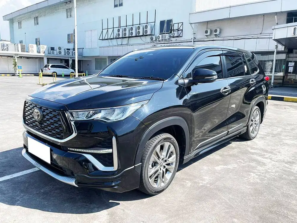 Zenix Q TSS Hybrid Modelista Type Tertinggi Km 7 rb Like New * KREDIT