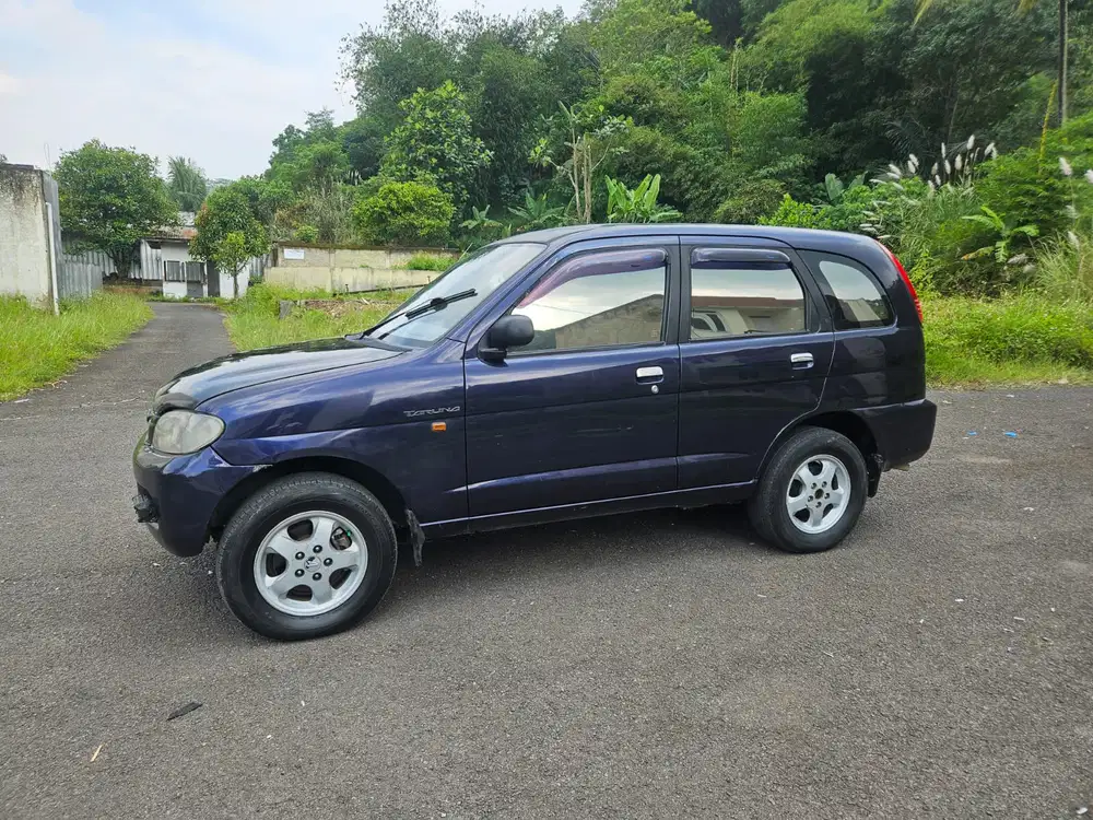 Daihatsu Taruna 2000 Bensin