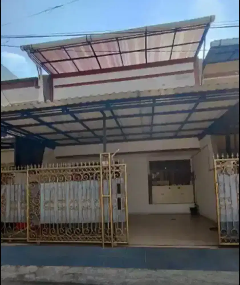 RUMAH MEGAH DI TAMAN MODERN CAKUNG