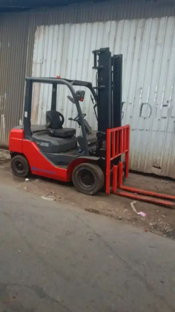 Forklift Toyota 2,5 Ton,Matic, Tiang 4 Meter,1DZ-II,8FD25,Tahun 2017