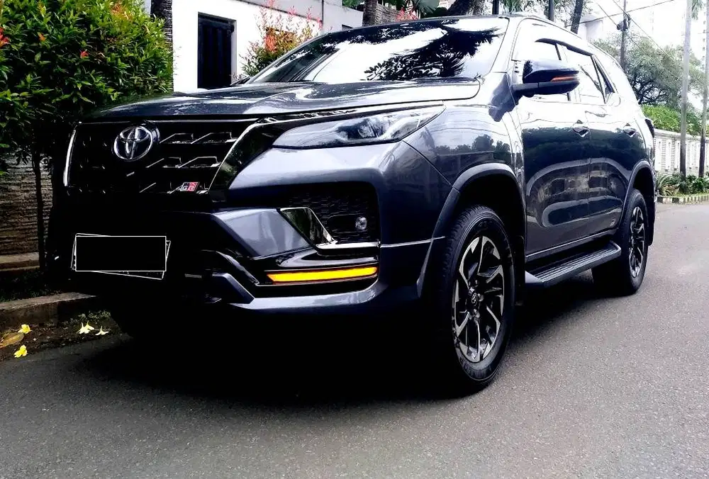 Fortuner GR 2.8 Sport AT 2022 ORIGINAL pajak baru. Istimewa.