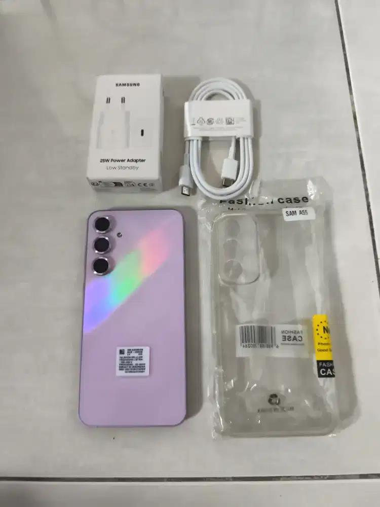 Samsung a55 5G 8/256 hp charger sein