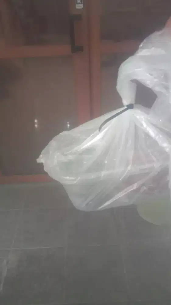 Di CARI kurir ketring .