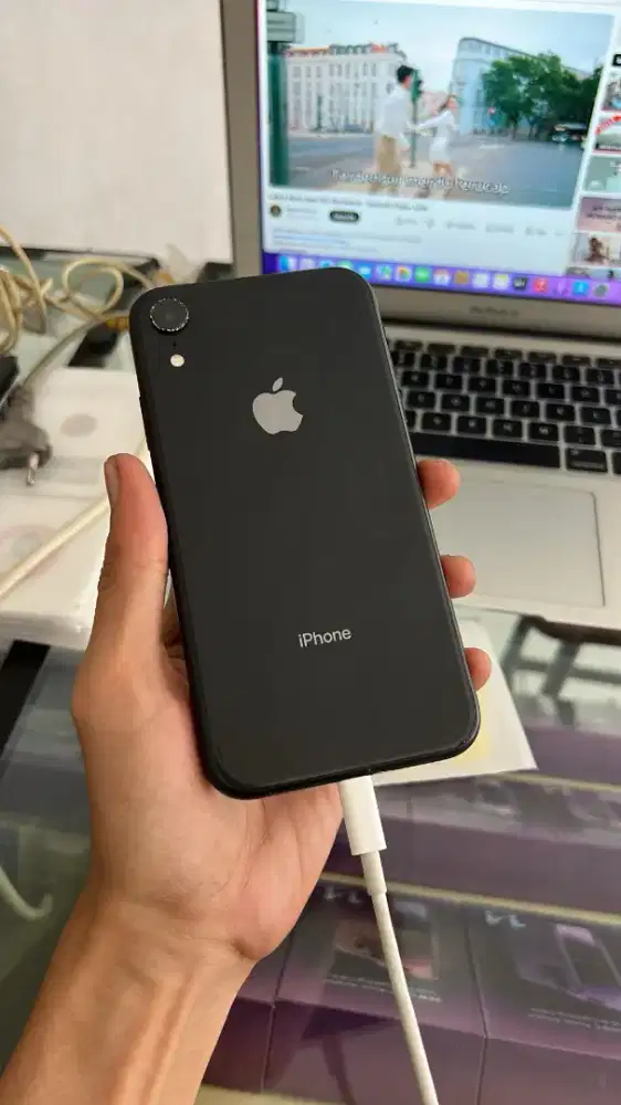 2nd : Iph 11 64gb inter all op