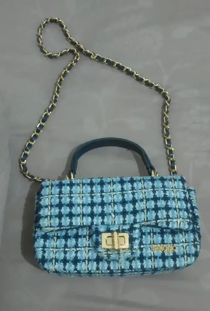 Tas Bellagio Warna biru... murce 150rb kondisi djamin bagus