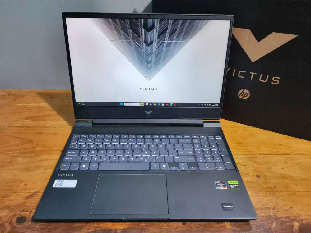 Victus 15-fb3744AX Ryzen 7 7445HS 16/512GB RTX 3050 6GB FHD 144Hz