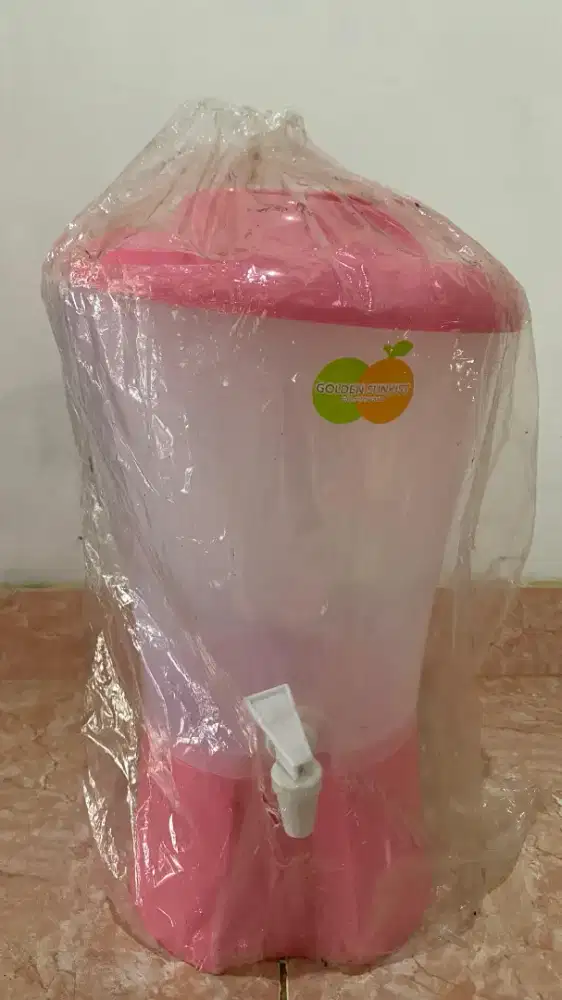 Dispenser air plastik