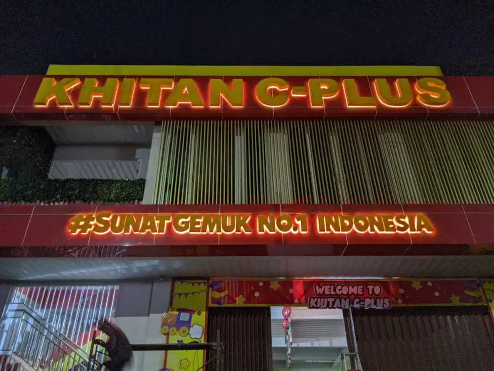 Huruf timbul | papan nama | neon box | reklame | signage murah