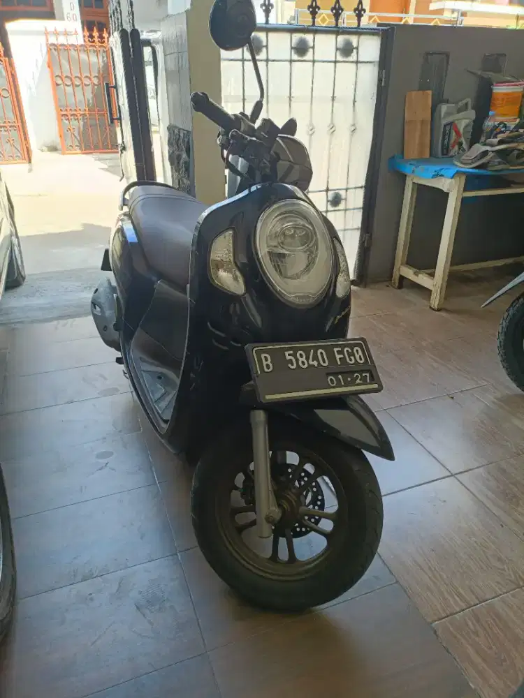 Scoopy prestige abs 2022