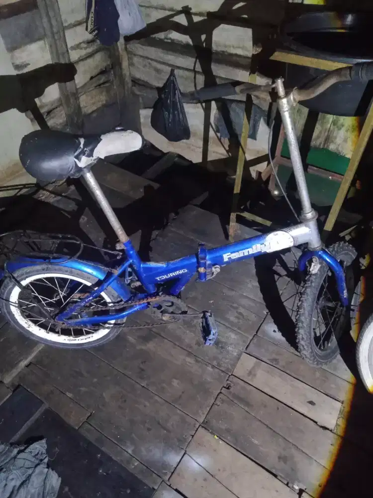 Speda lipat ukuran 16