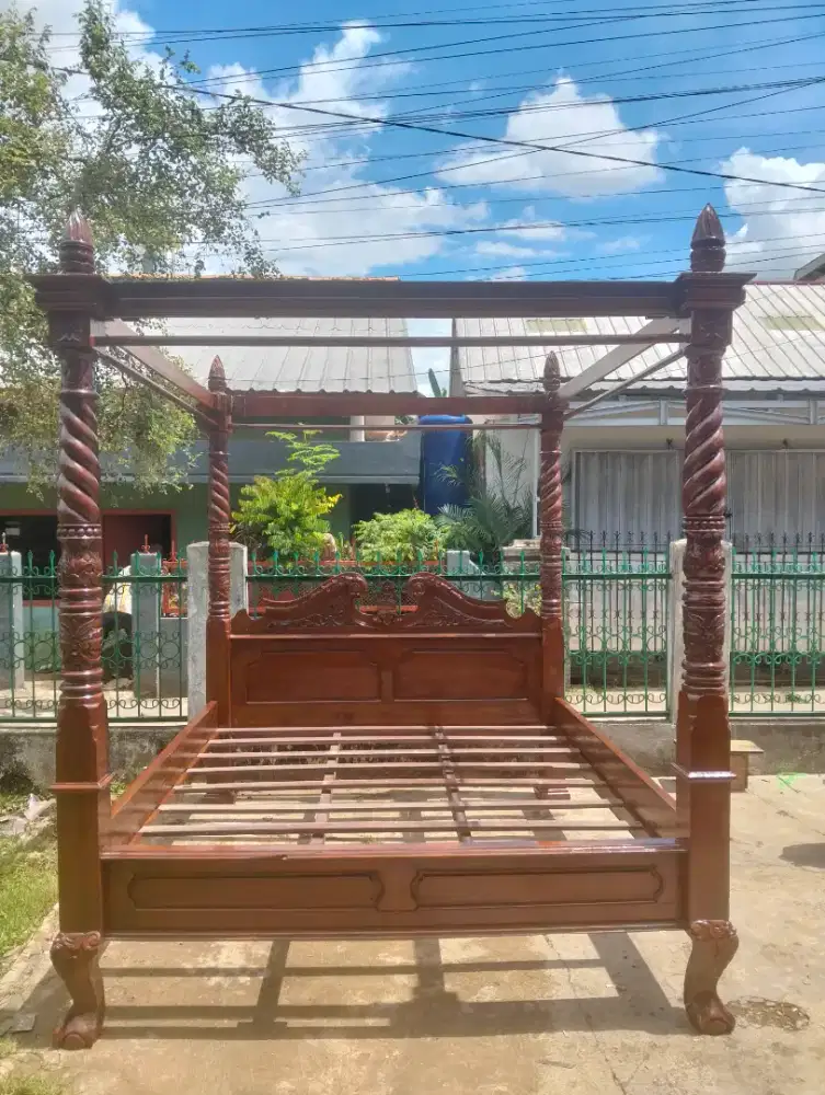 Dipan jati minimalis